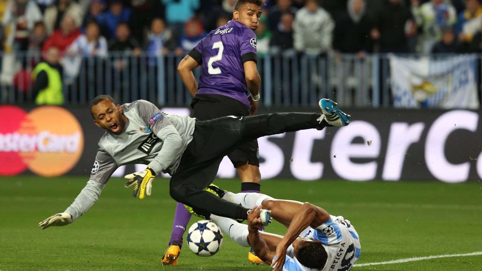 Danilo, con Helton y Baptista