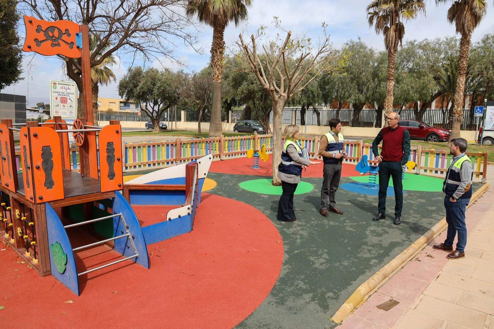 Los niños de Santa María del Águila, principales beneficiados por estos trabajos.