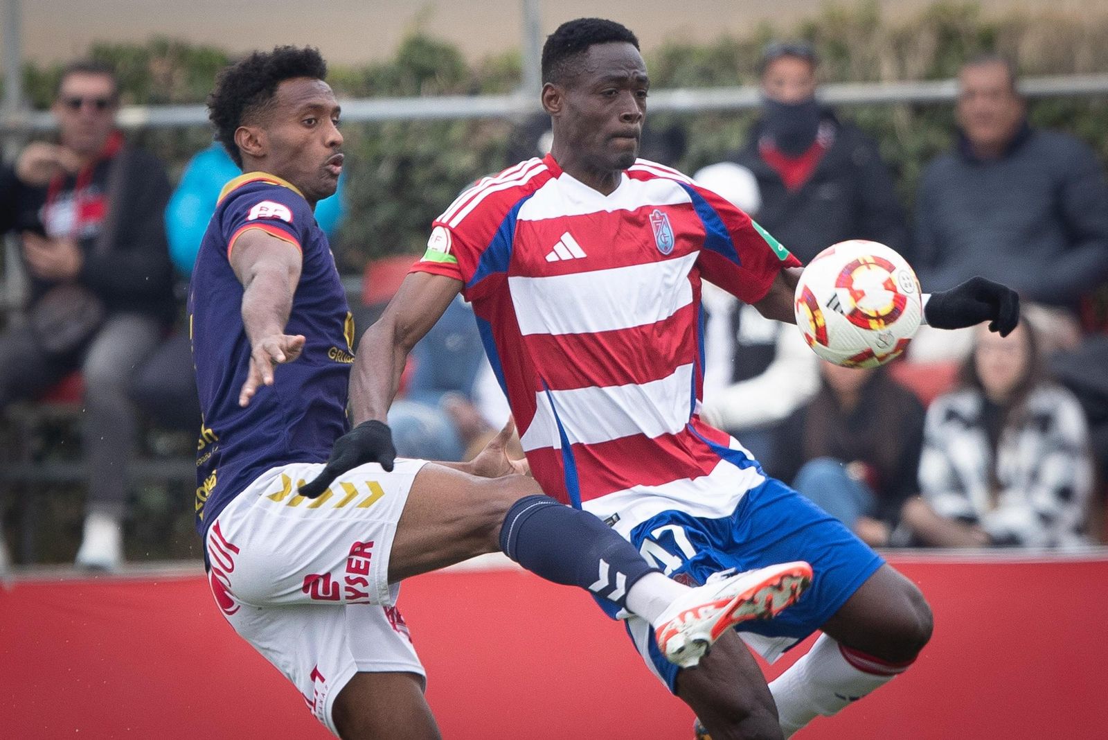 Las mejores imágenes del Recreativo Granada-Atlético Antoniano