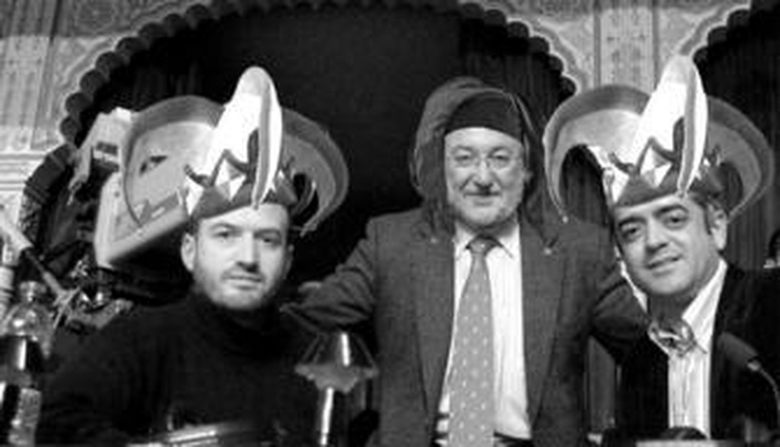 El Carnaval saca colores y carcajadas a las caras conocidas