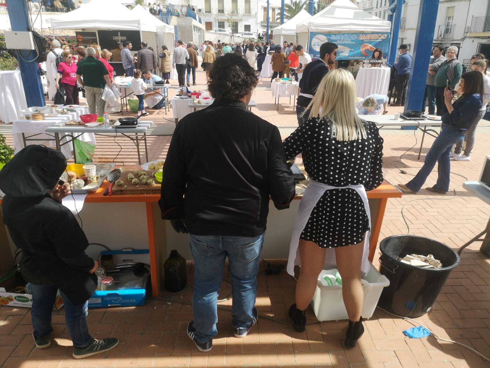 La celebración del certamen gastronómico del bacalao de Semana Santa en Castro del Río, en imágenes