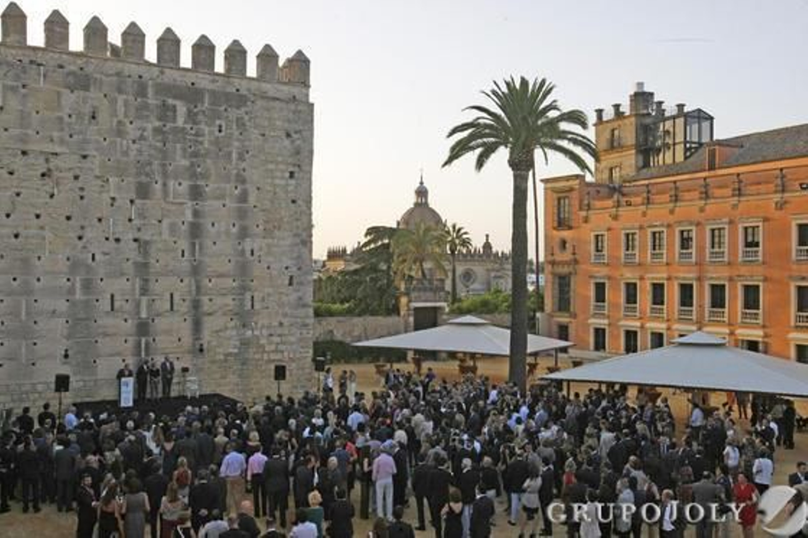 Vistas del patio de San Fernando, donde Diario de Jerez celebró su aniversario.

Foto: Manuel Pascual · Miguel Angel Gonzalez · Manuel Aranda
