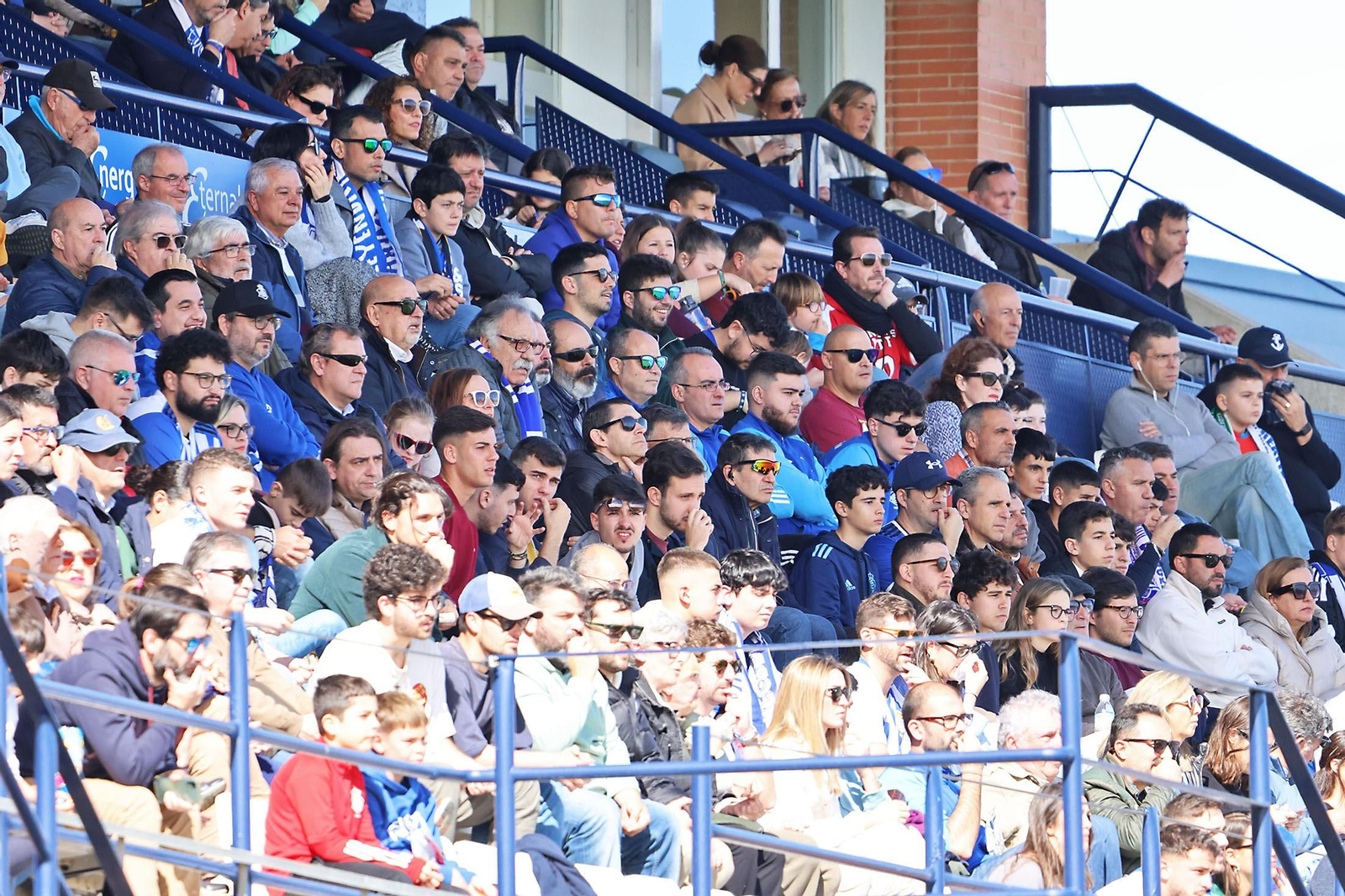Ambiente en las gradas del Recreativo de Huelva vs AD Ceuta FC