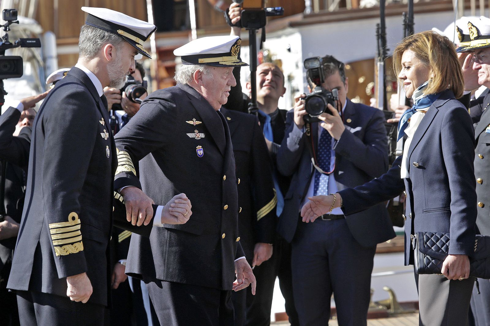 Visita de los Reyes al Juan Sebastián de Elcano