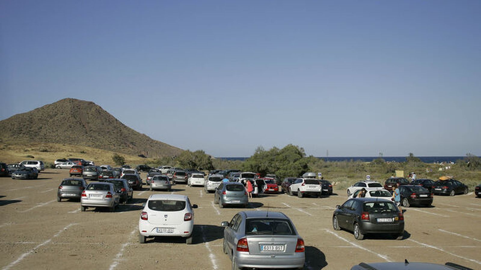 Parking en la Playa de los Genoveses.