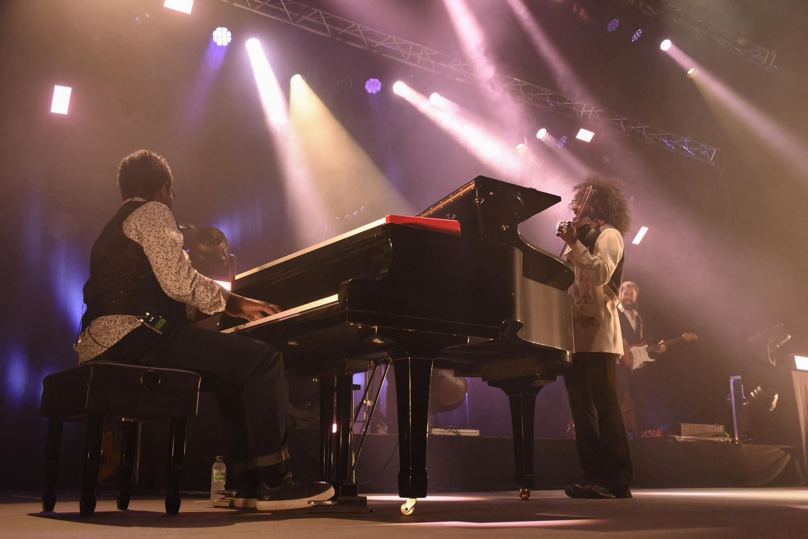 Fotos del concierto de Ara Malikian en La Línea