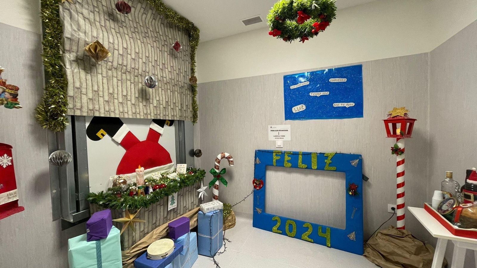 Decoración navideña en Esterilización.