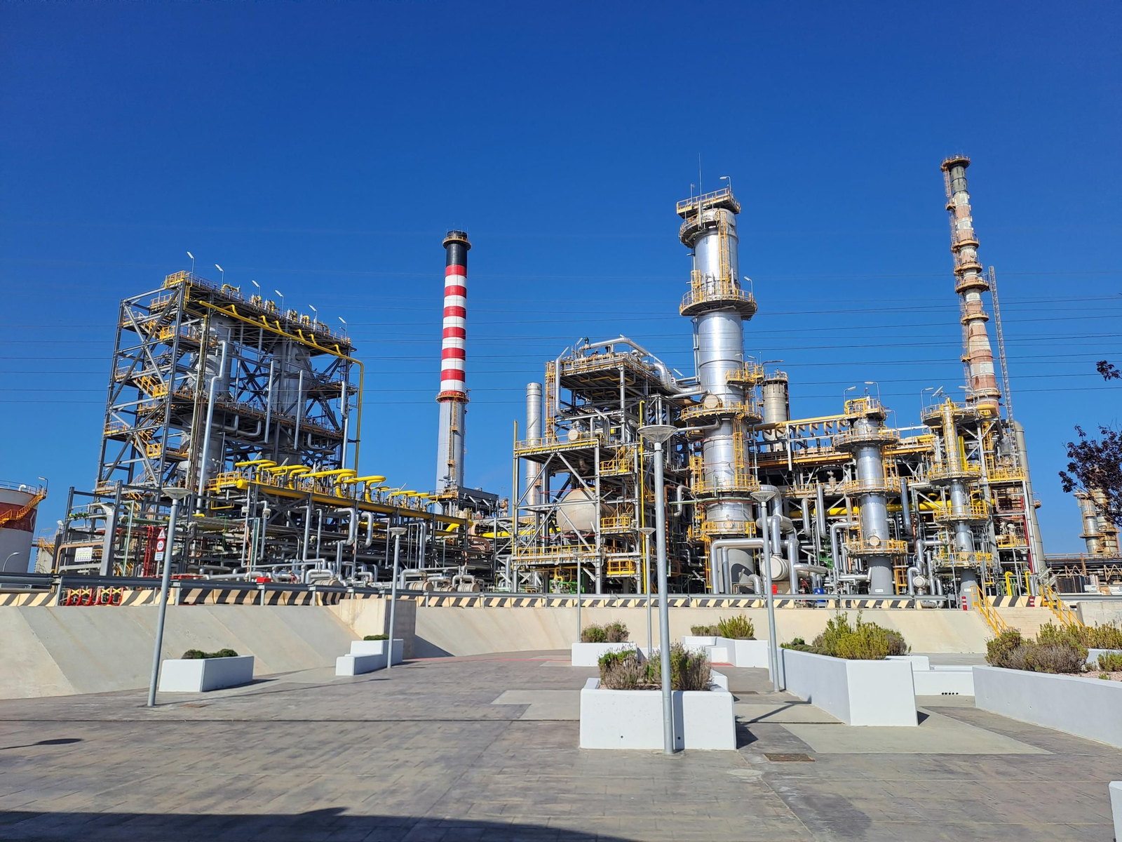 La planta química de Moeve en Puente Mayorga.