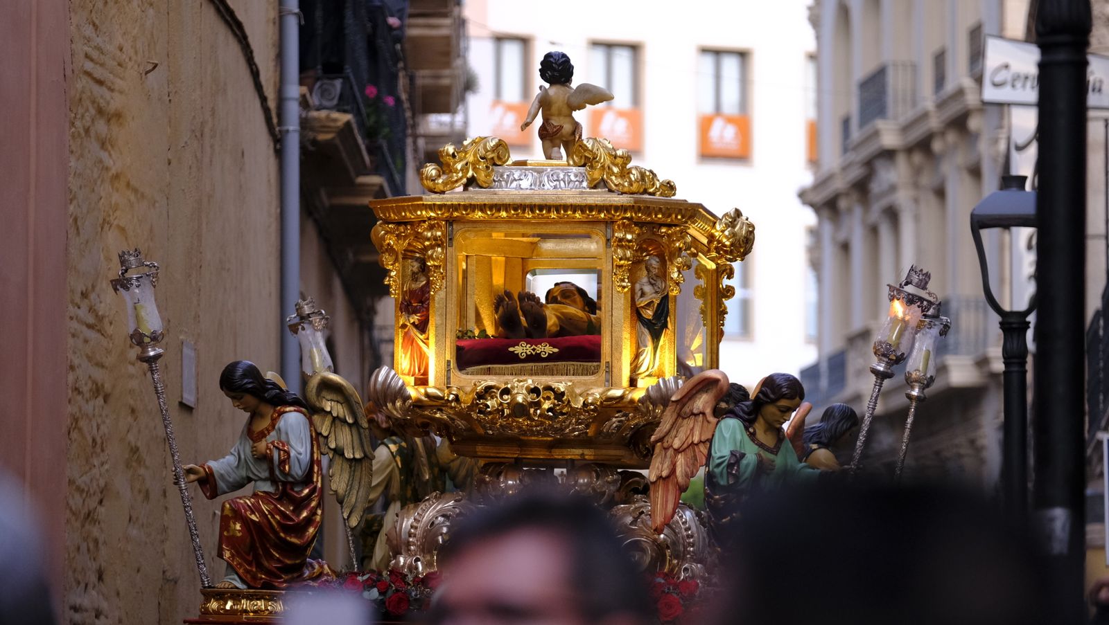 Las mejores imágenes del Santo Sepulcro, en Almería