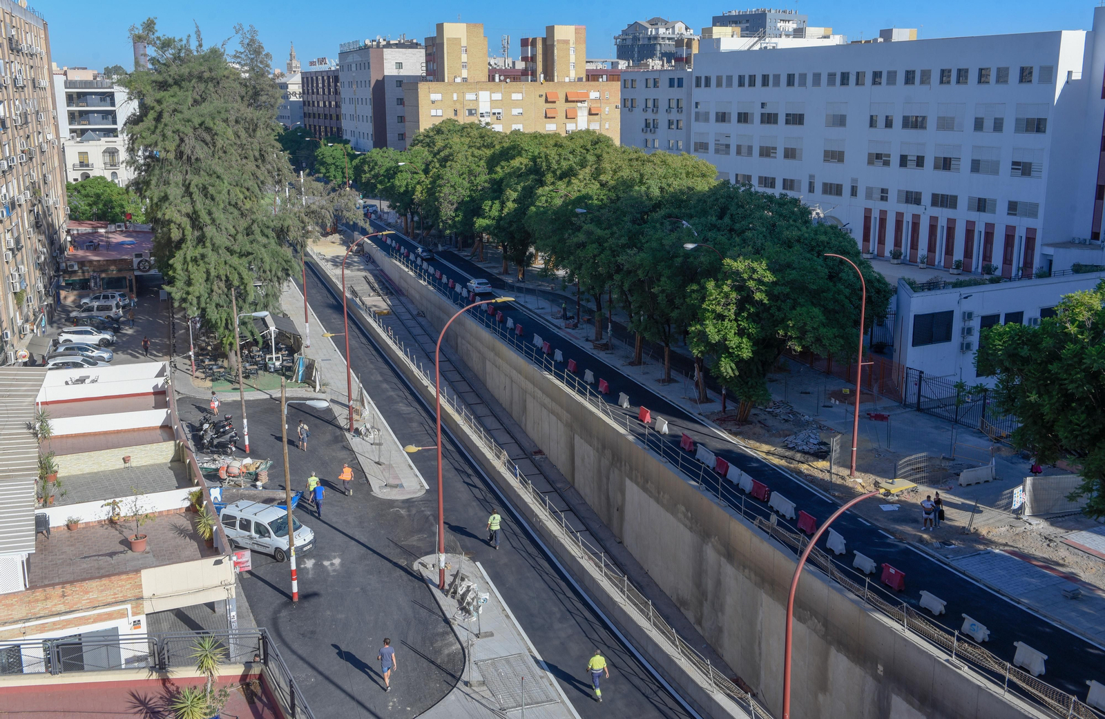 Las imágenes de la reapertura al tráfico de la Avenida Ramón y Cajal