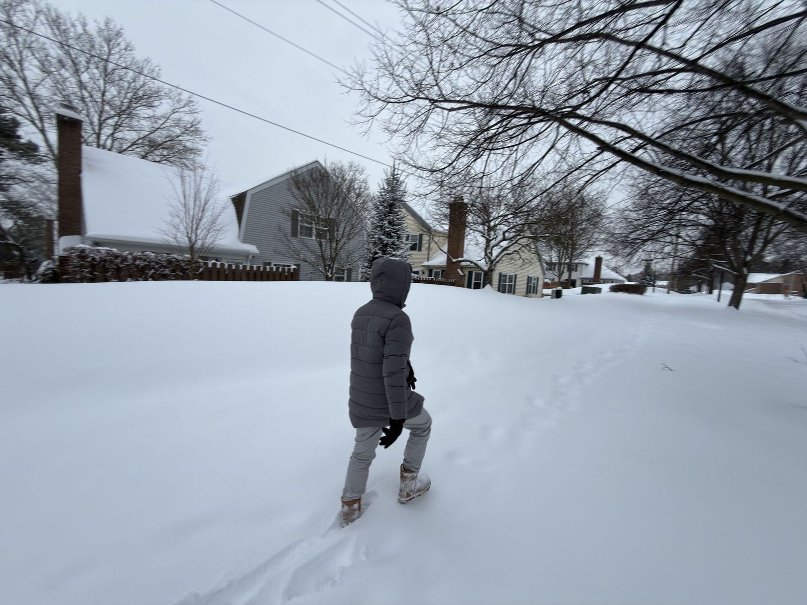Las gélidas y blancas imágenes que deja la tormenta monstruosa en los EEUU