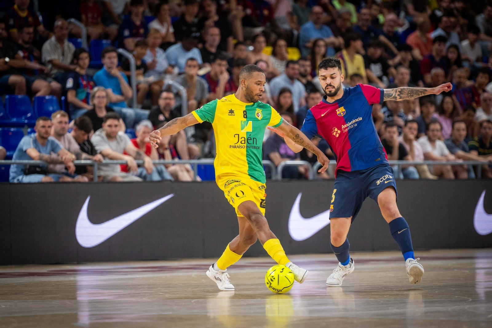 Los amarillos sucumbieron en el Palau Blaugrana.