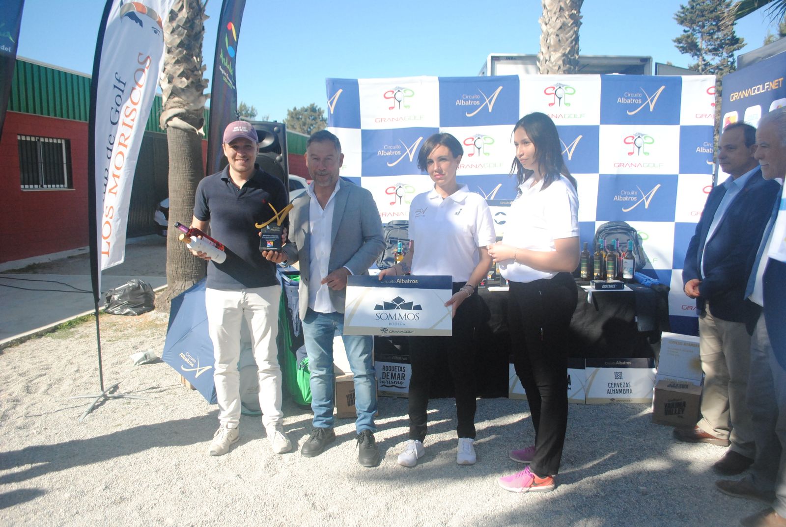 Un momento de la entrega de trofeos tras la prueba