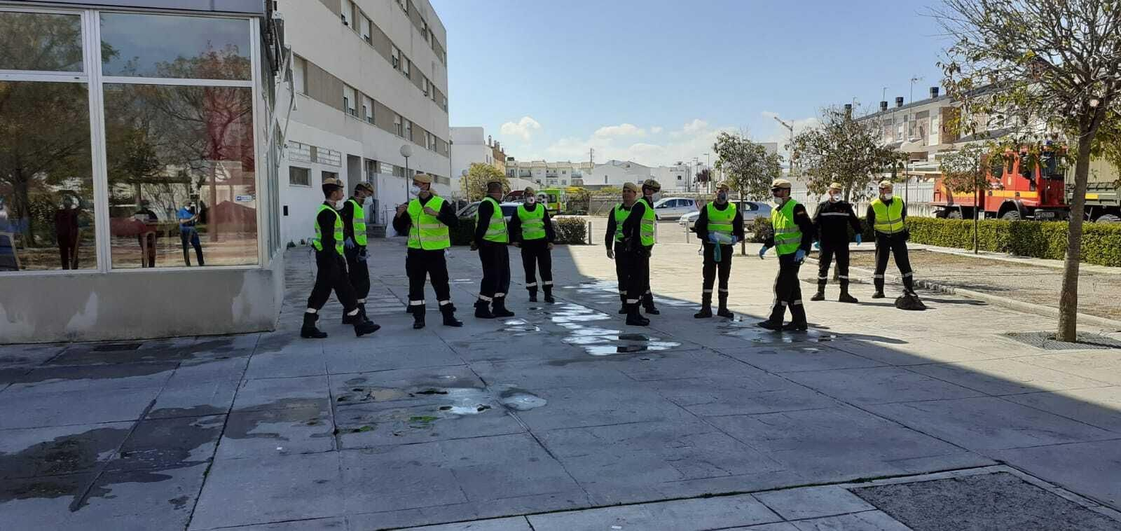 La desinfección de la UME en la cárcel: todas las imágenes