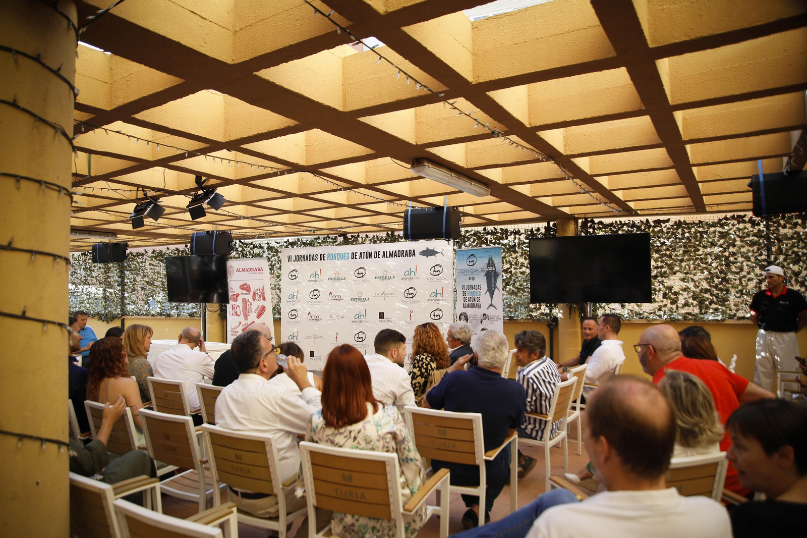 El ronqueo del atún en el Espacio Gatronómico Tony García, en imágenes