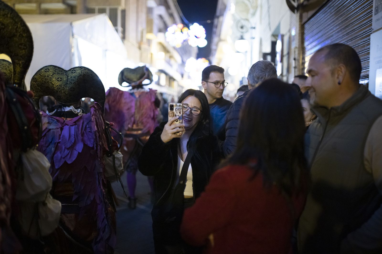 Ambiente del primer día de semifinal del Carnaval Colombino