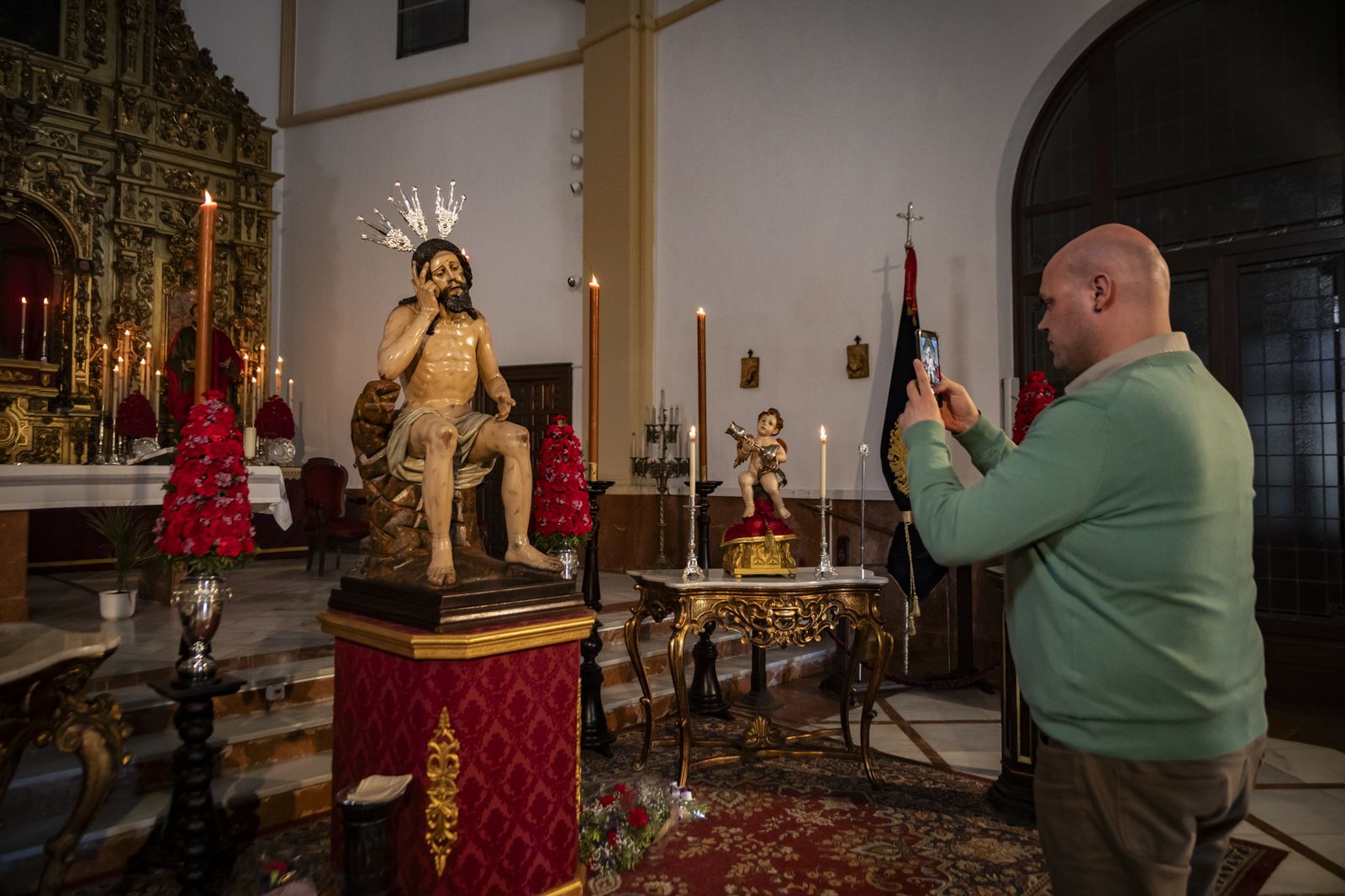 Las imágenes de los besapiés y besamanos del tercer Domingo de Cuaresma en Jerez: veneraciones del centro a los barrios