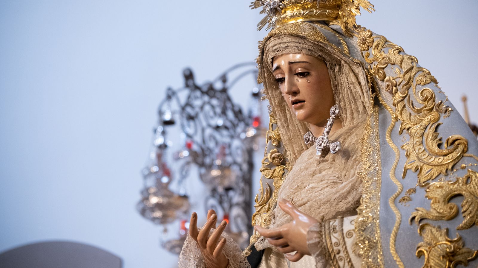 La Virgen del Mayor Dolor y Traspaso tras su restauración, en imágenes