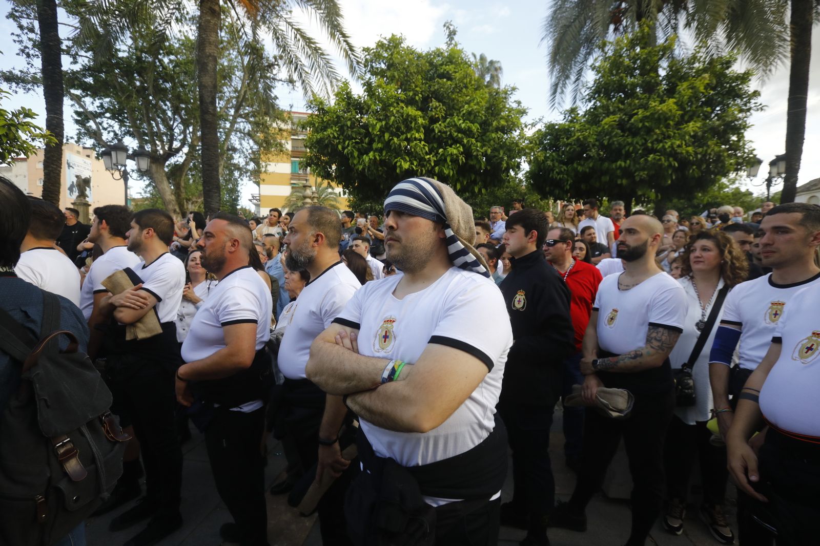 Jueves Santo en Córdoba: La procesión del Cristo de Gracia, en imágenes