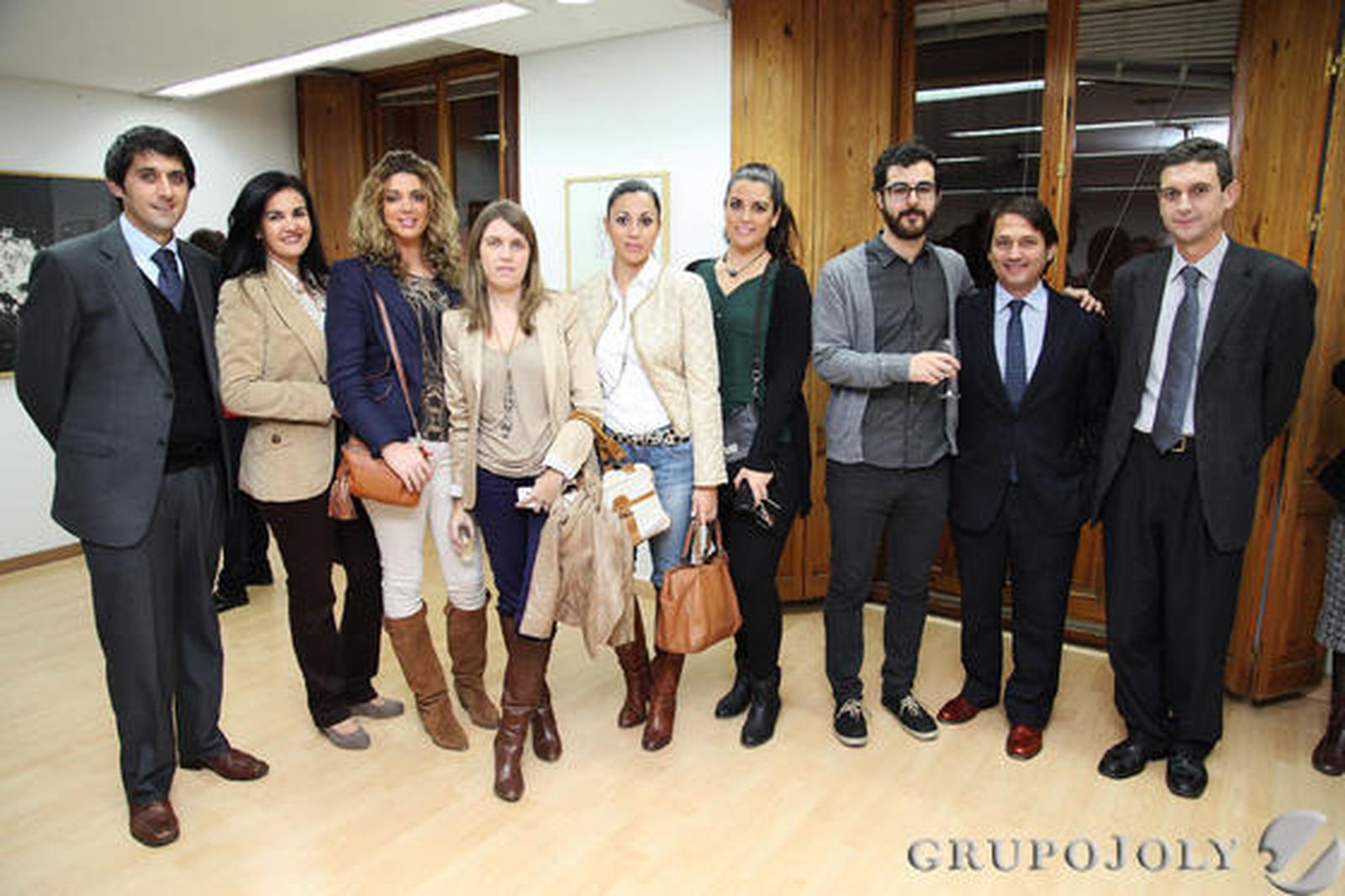 El equipo de DKV en Jerez, Javier Palacios y el gerente del Diario, Miguel Berraquero. 

Foto: Vanesa Lobo