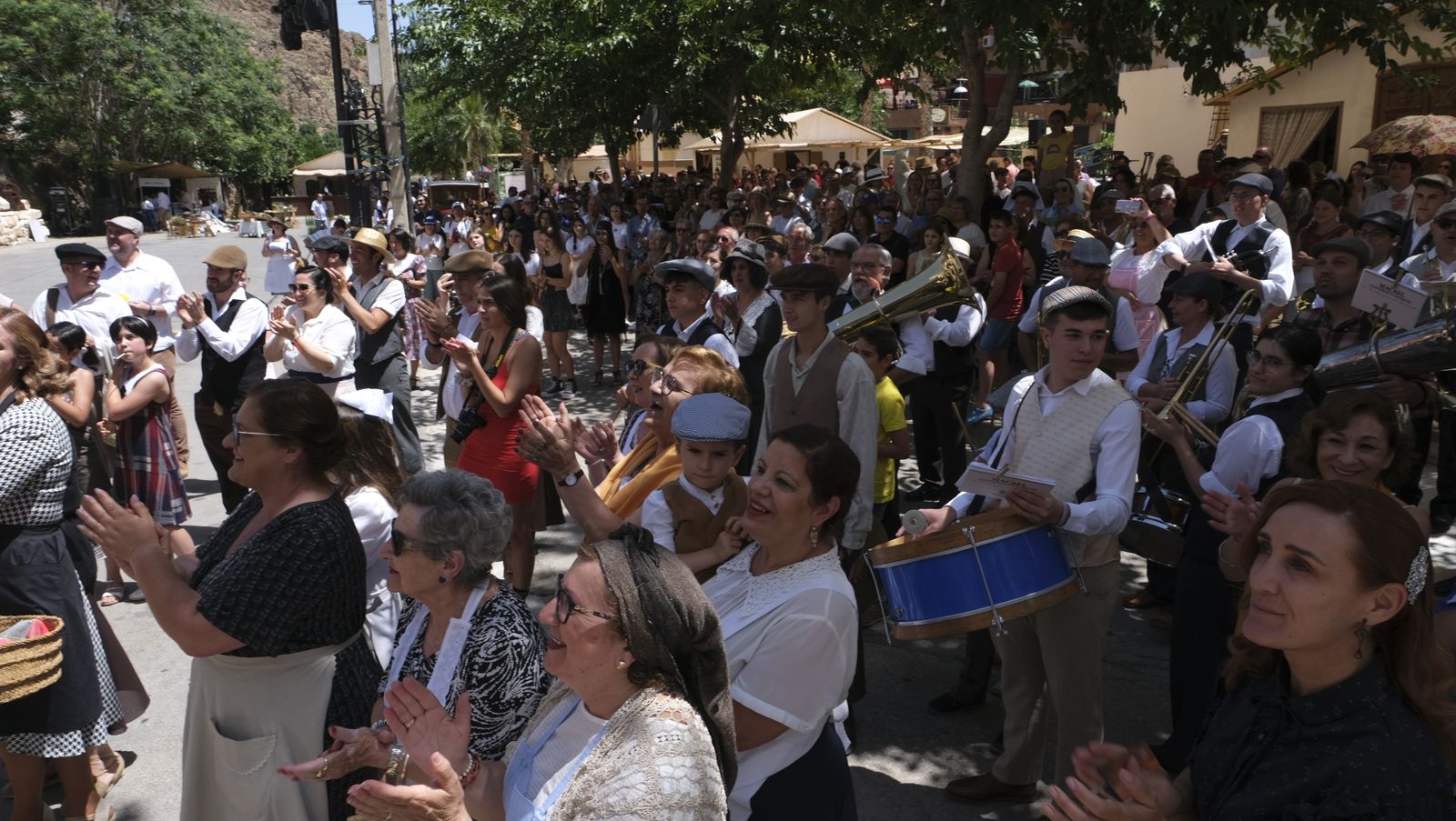 Imágenes de la recreación histórica Canteros y Caciques de Macael