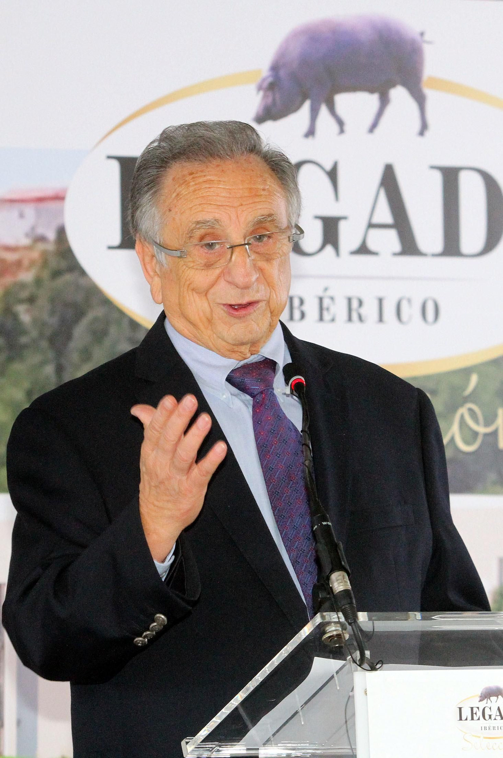 Imágenes de la colocación de la primera piedra de la planta de ElPozo en Jabugo.