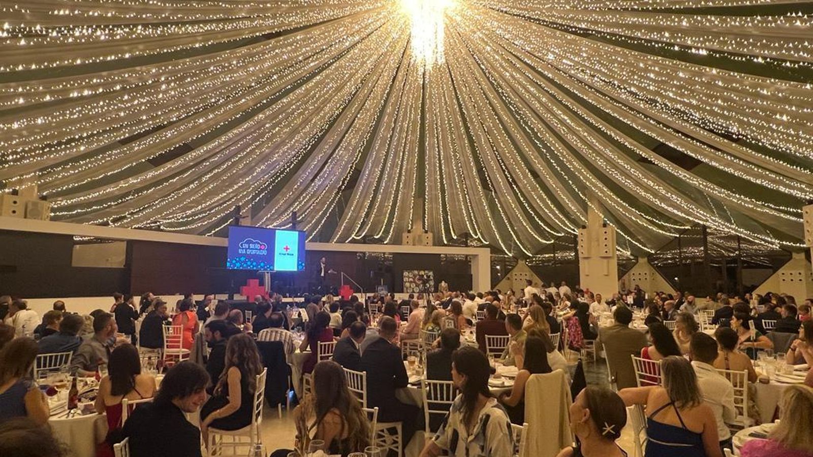 Primera edición de "Un sueño, una oportunidad" de Cruz Roja.