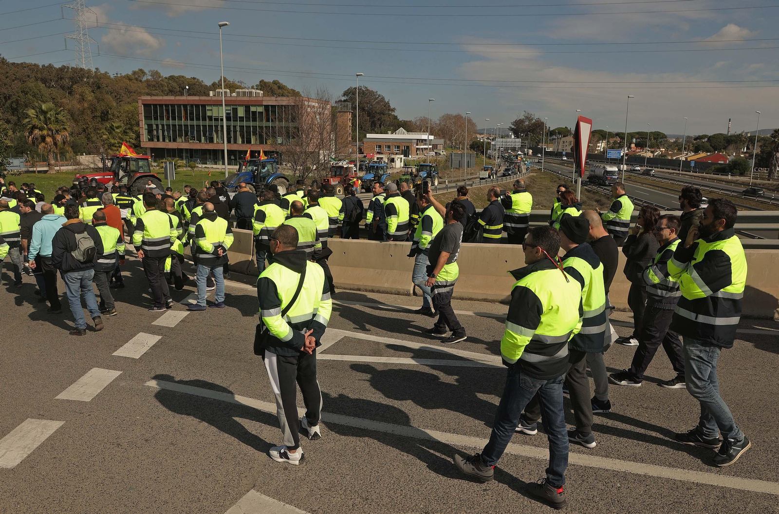 Fotos de la tractorada de agricultores del Valle del Guadiaro en el Campo de Gibraltar