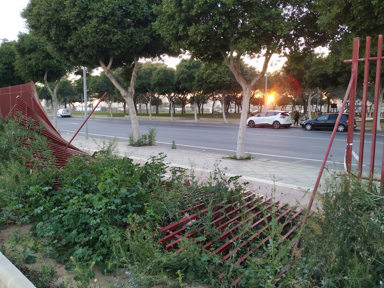El recinto ferial de la Vega de Acá, en horas bajas