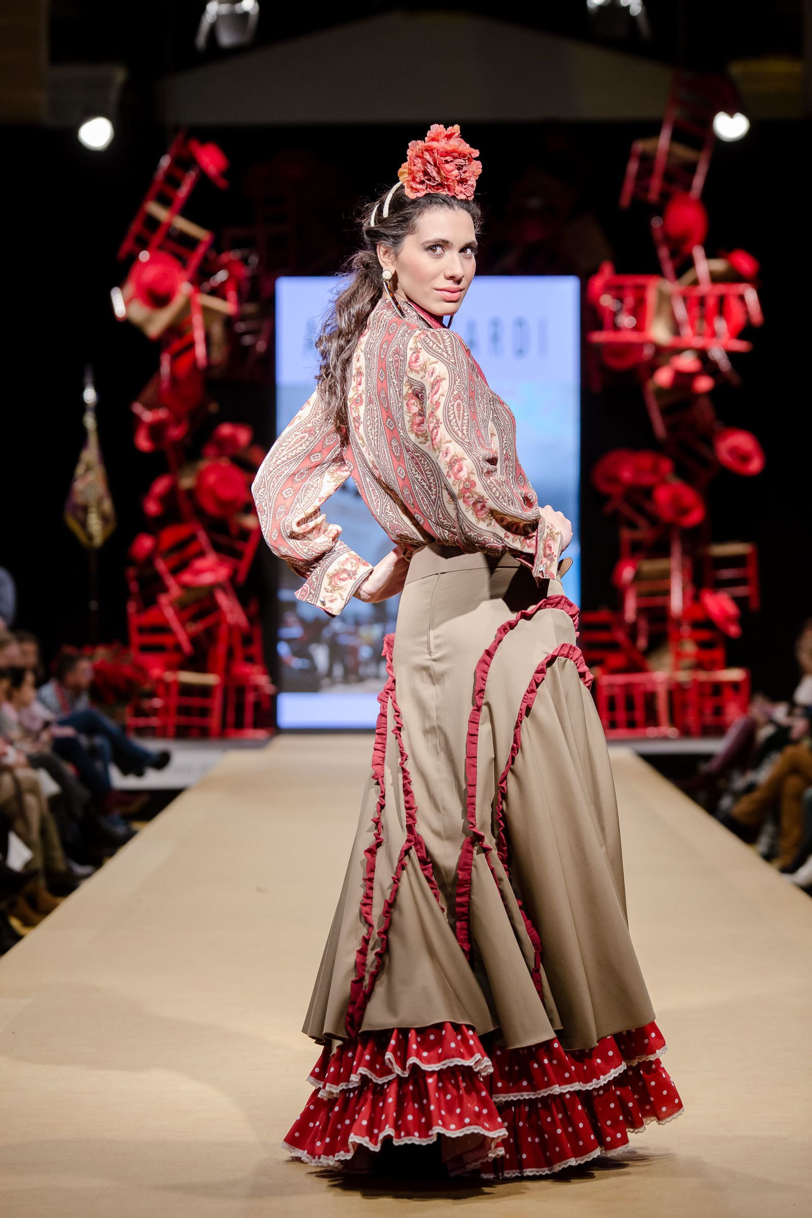 Pasarela Flamenca Jerez 2019: Real Hermandad del Rocío, el desfile benéfico en fotos