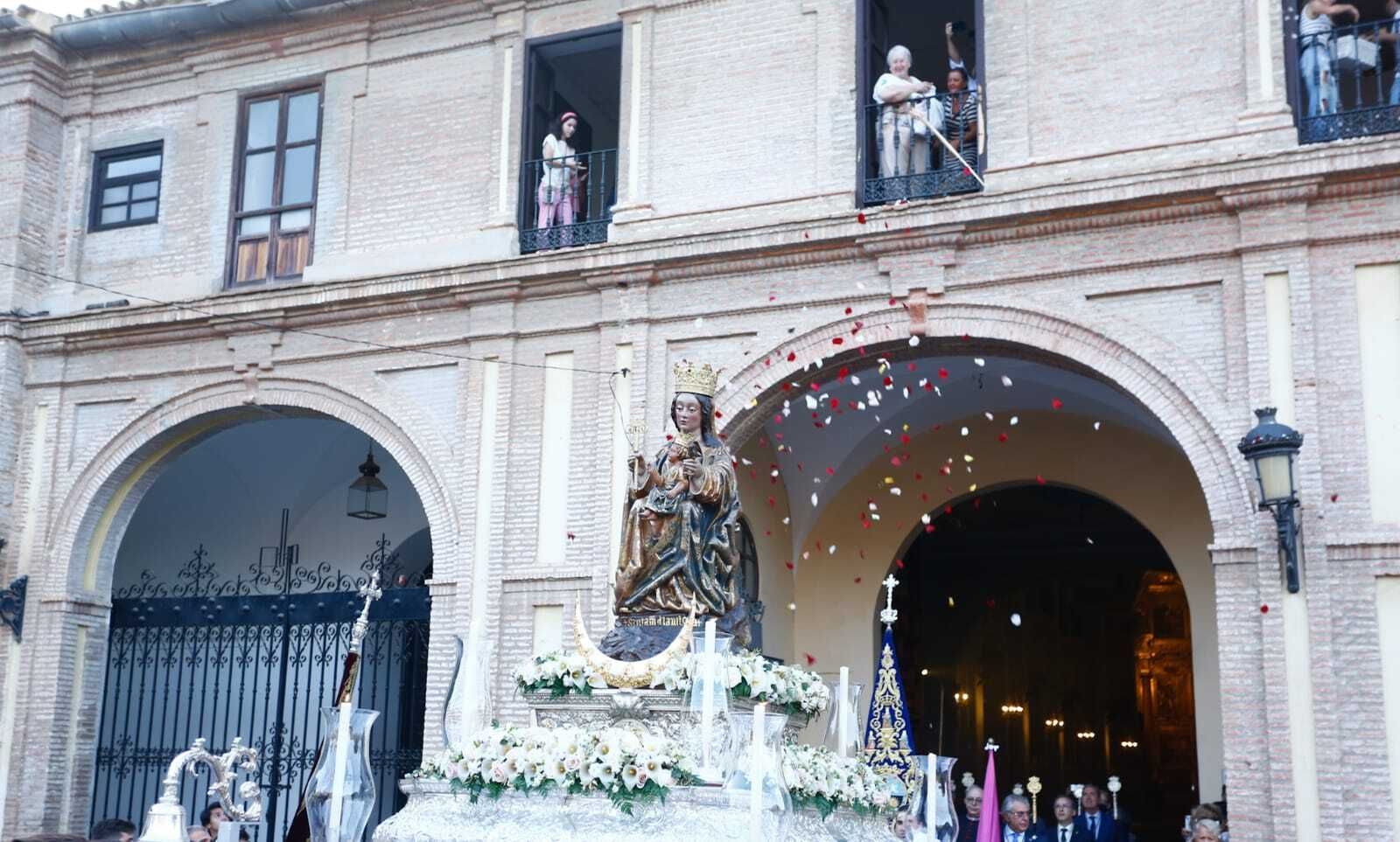 El traslado de la Virgen de la Victoria a la Catedral, en fotos