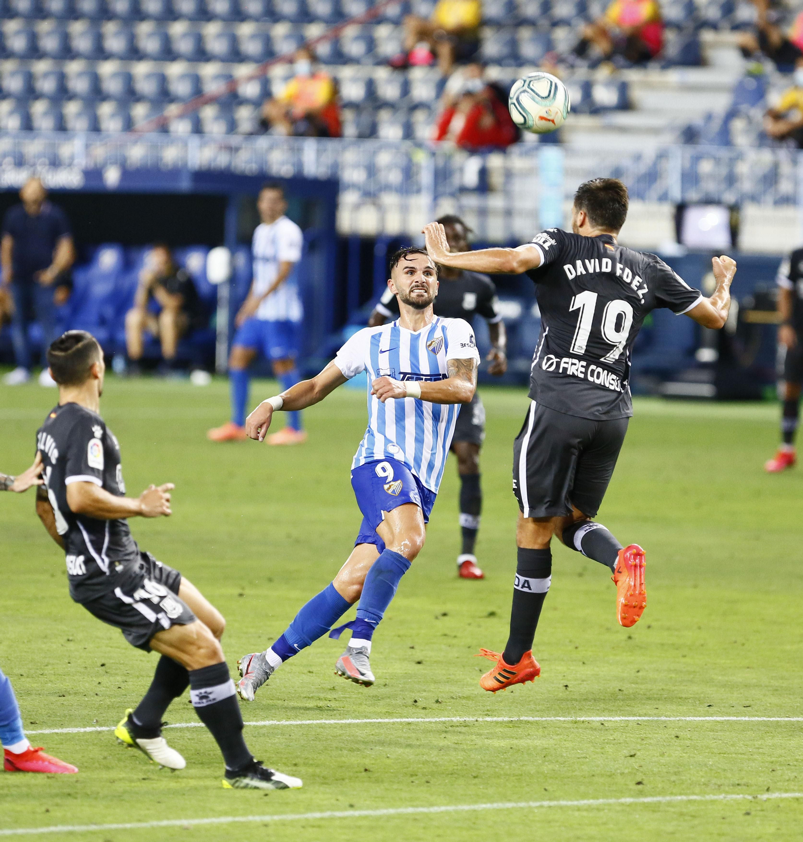Las fotos de la liberación del Málaga CF tras ganar al Alcorcón