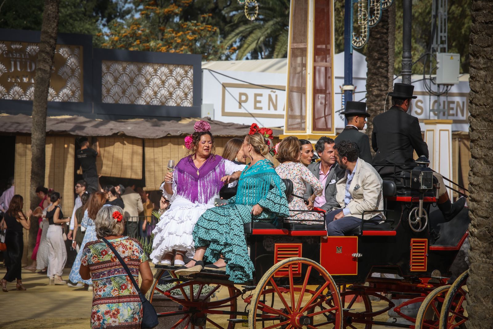 Búscate en las fotos  del jueves en la Feria de Jerez