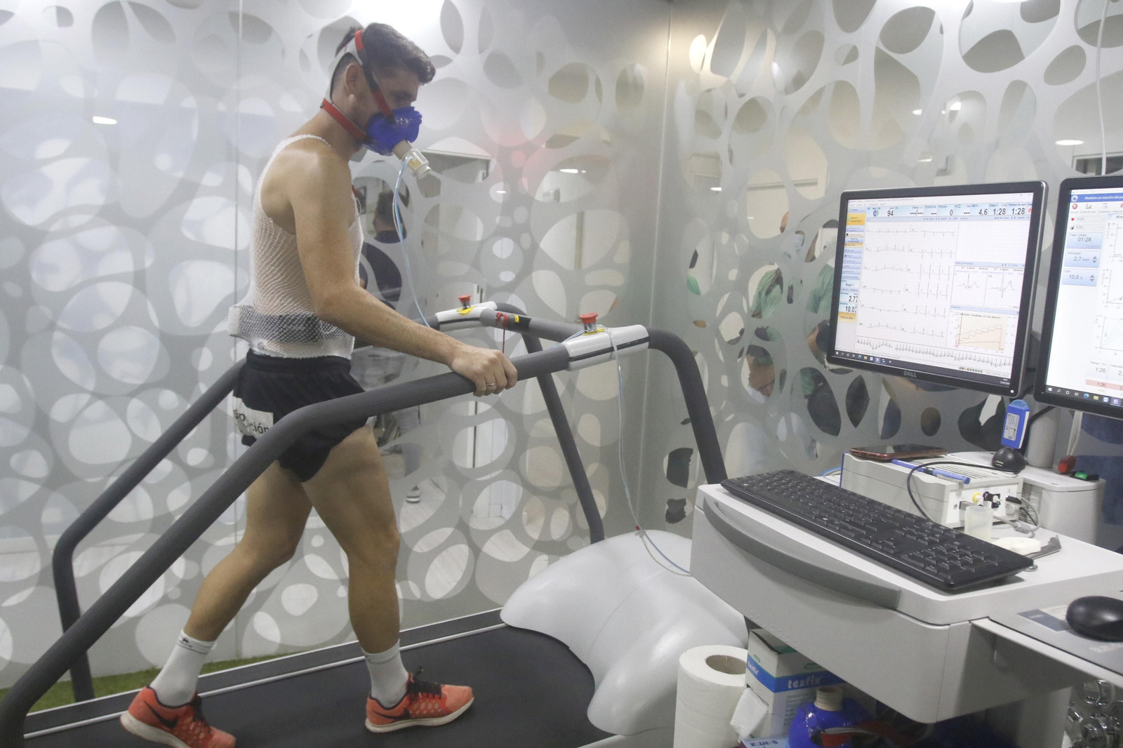 Los reconocimientos médicos del Córdoba CF, en imágenes