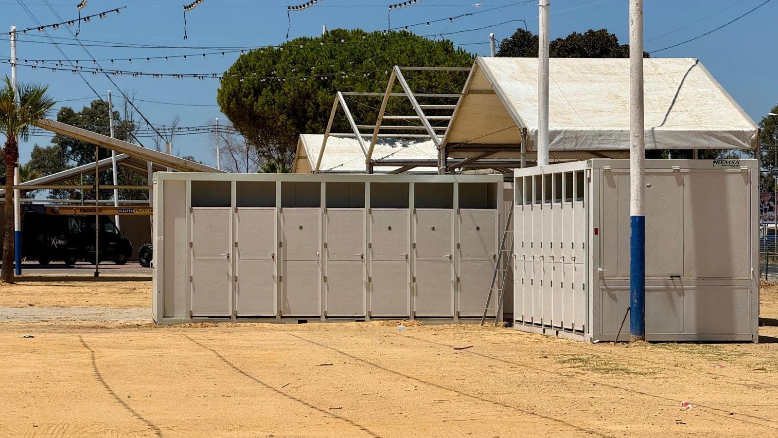 Recinto ferial en plena fase de preparación.