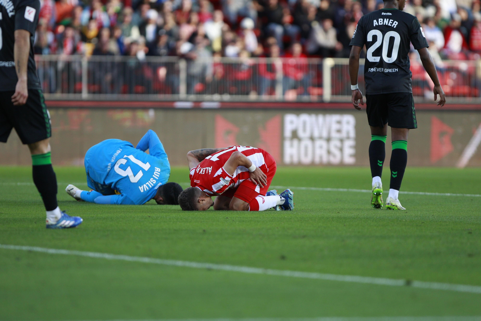 Imágenes del partido de fútbol U.D. Almería-Real Betis Balompié
