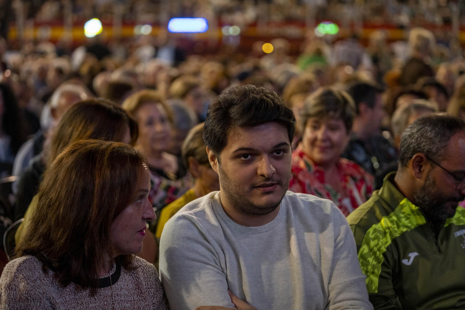 Las mejores imágenes del concierto de Raphael en la plaza de toros de Almería