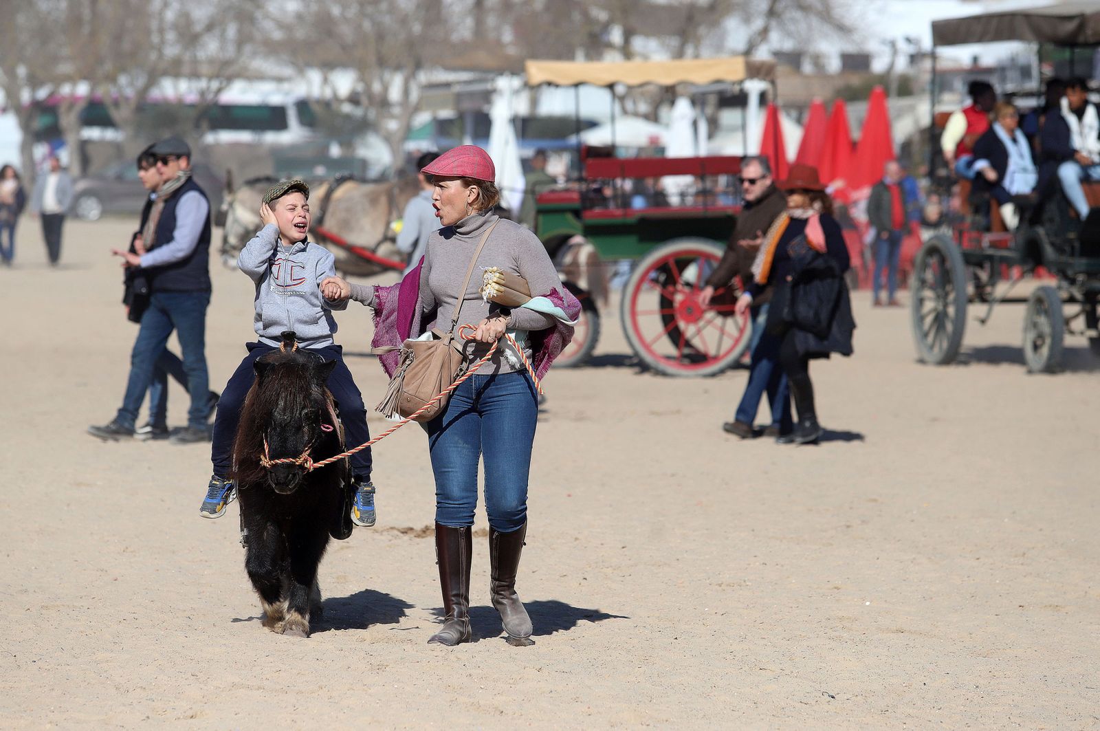 Imágenes del ambiente previo a la celebración de la Candelaria en El Rocío