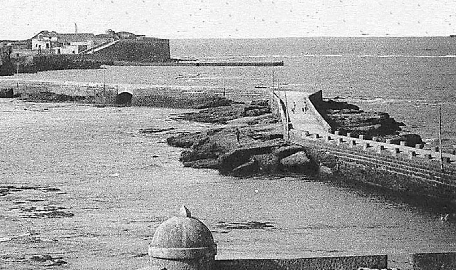 1917 hace 100 añosNáufragos japoneses llegan a las rocas de la Caleta