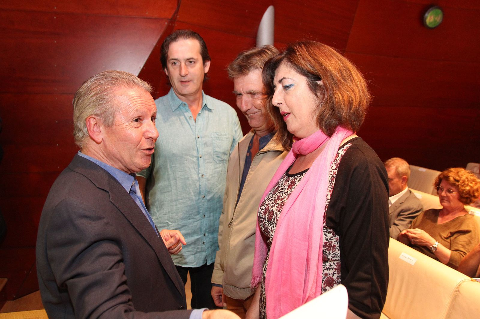 Manuel Ángel Vázquez Medel recibe el XIII Premio Ángel Serradilla, en imágenes