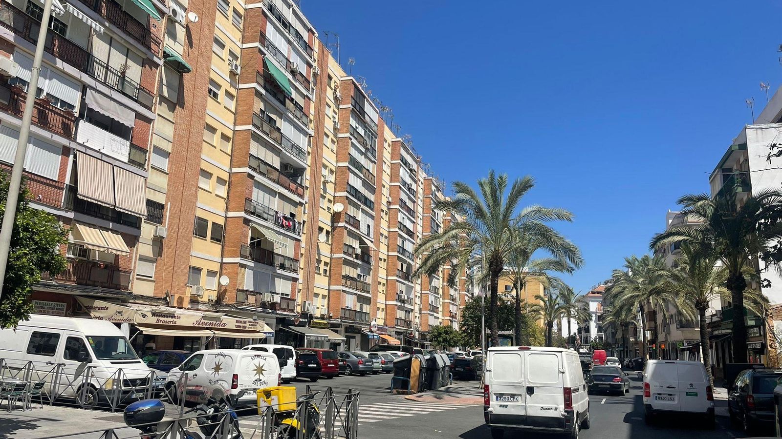 Avenida Cristóbal Colón en Huelva.