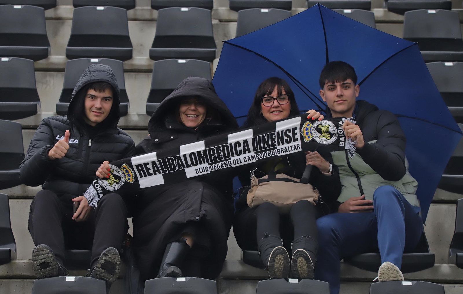 Búscate en el Ciudad de La Línea durante el Balona - Córdoba B de Tercera Federación