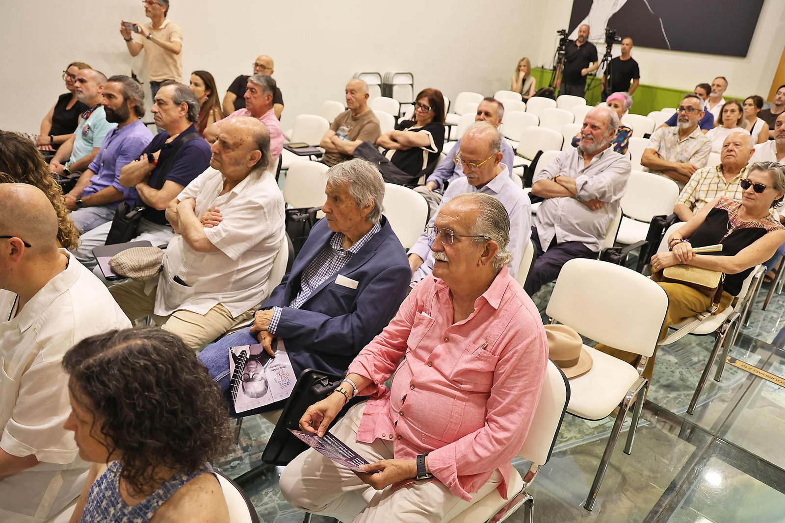 Inauguración de la exposición 'José Luis de la Paz. Una vida, una guitarra'