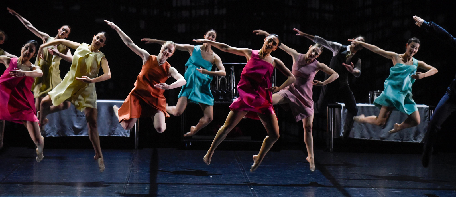 El lago de los cisnes por el Ballet Preljocaj