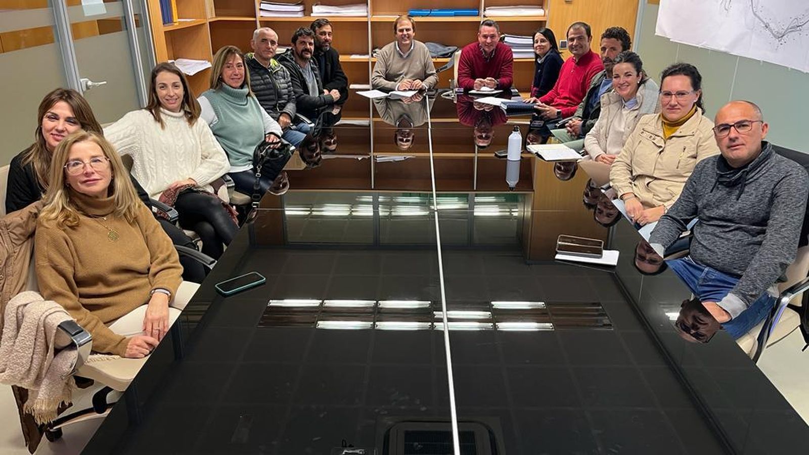 Vázquez Hueso, en una reunión con varios directores de colegios de Algeciras.
