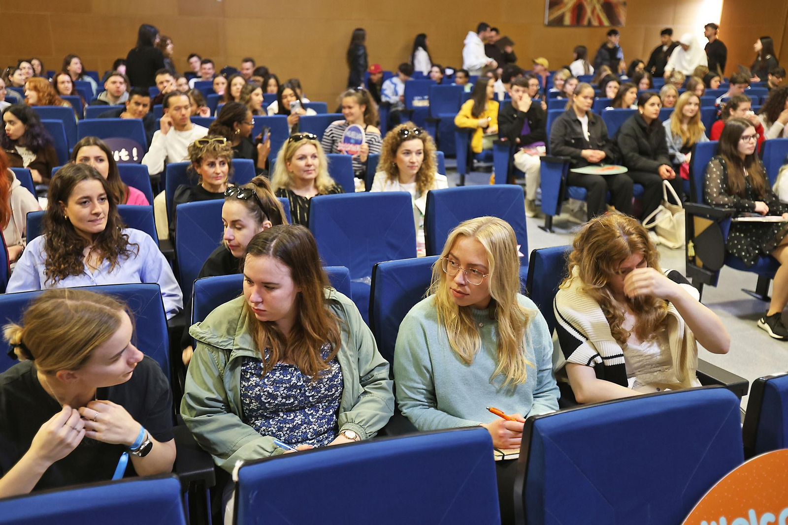 Imágenes de la Welcome Ceremony para dar la bienvenida al alumnado Erasmus que estudiará en la UHU