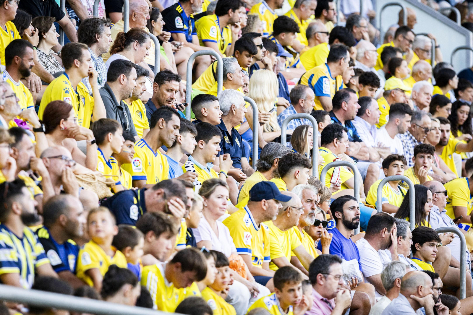 Imágenes del partido Cádiz-Alavés