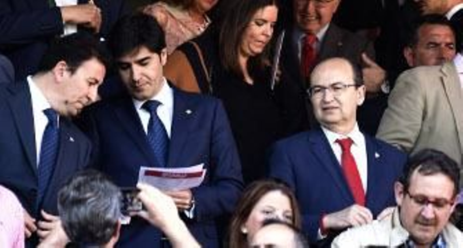 Toque de atención del presidente por la imagen del derbi