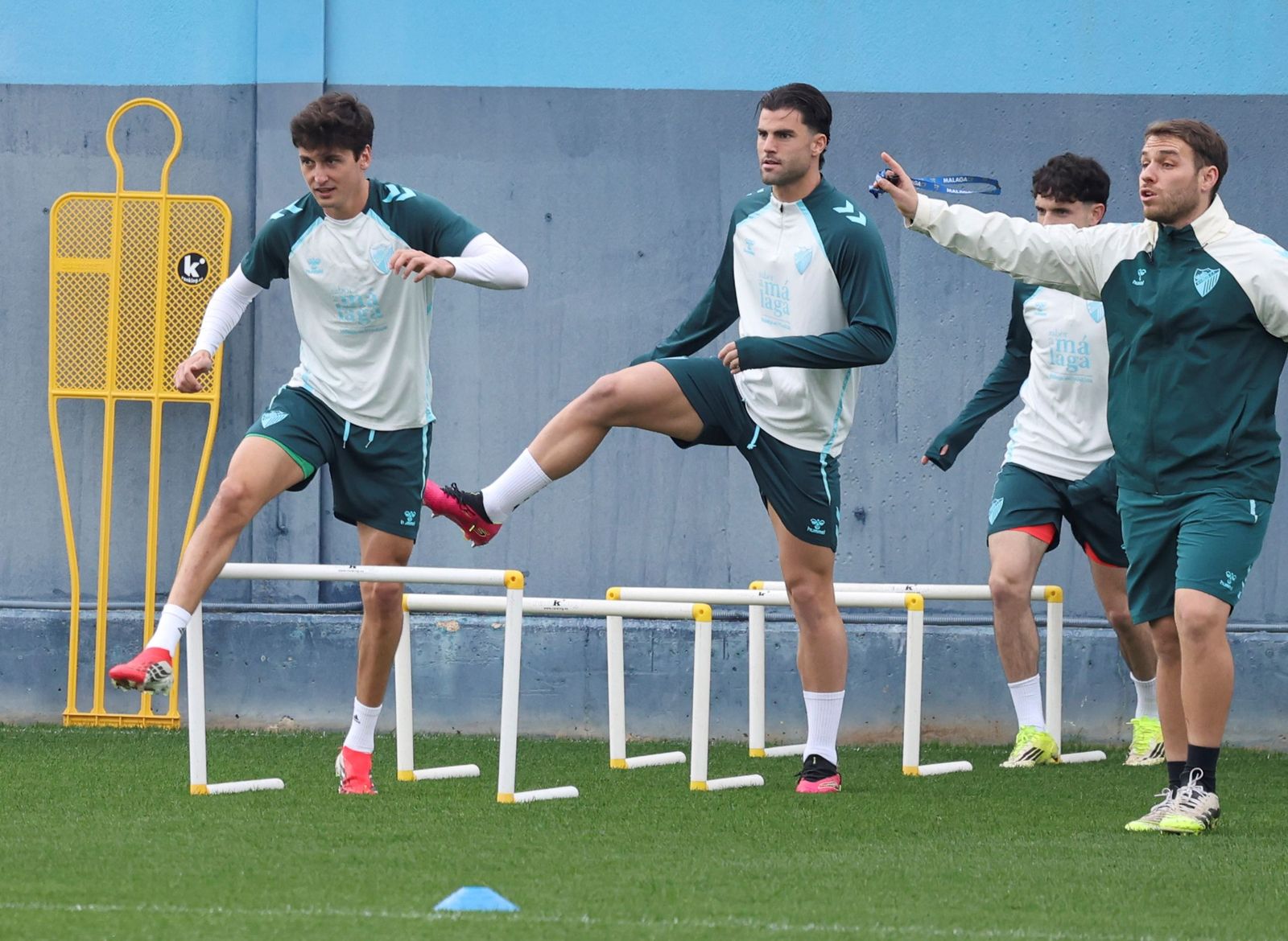 El Málaga CF vuelve al tajo sin Lobete en una semana eterna