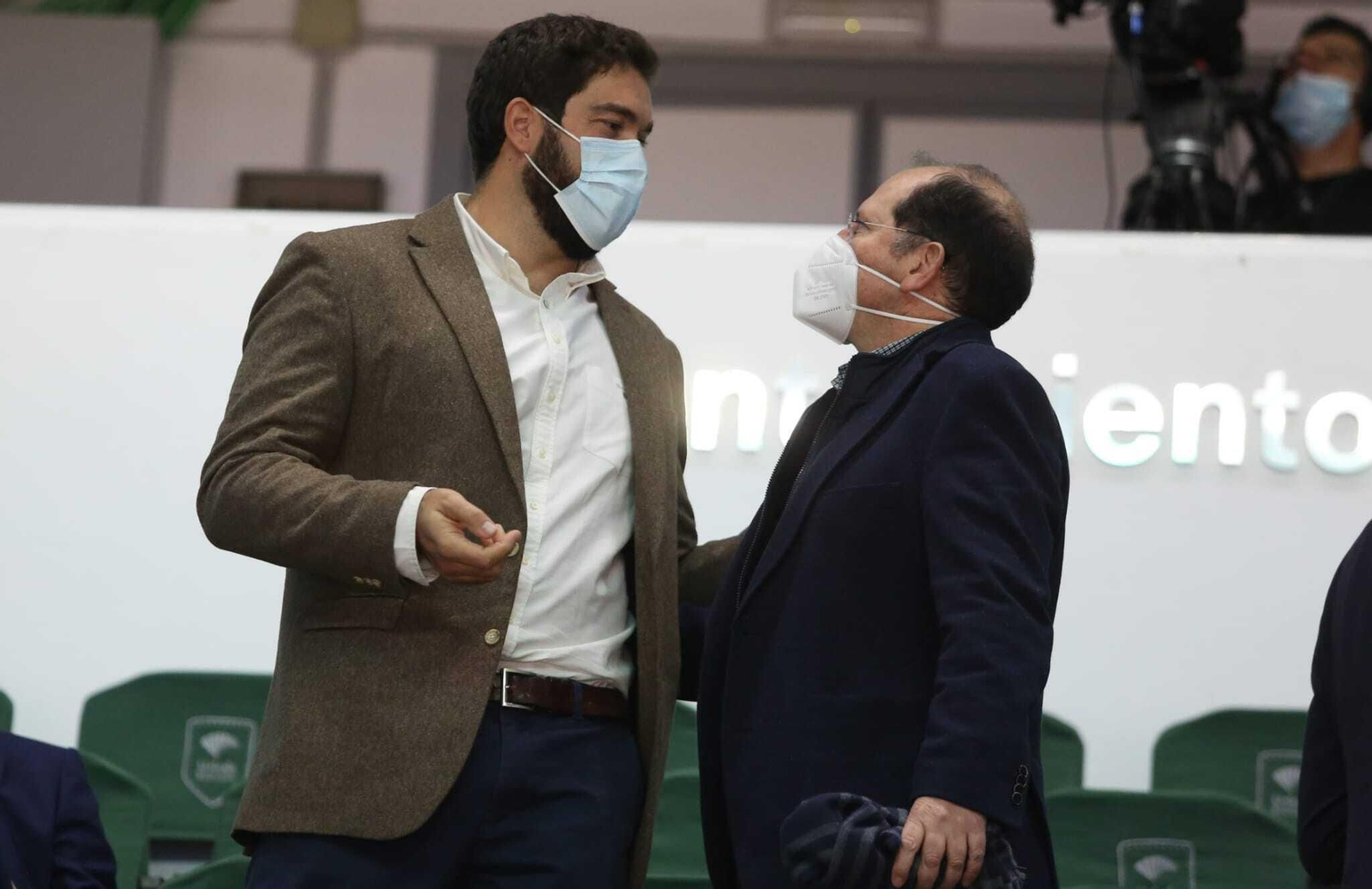 Borja Vivas dialoga con Ricardo Bandrés.